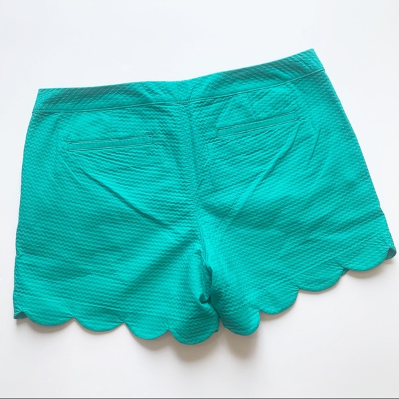 SOLD Lilly Pulitzer || Scalloped Buttercup Shorts - Picture 2 of 4